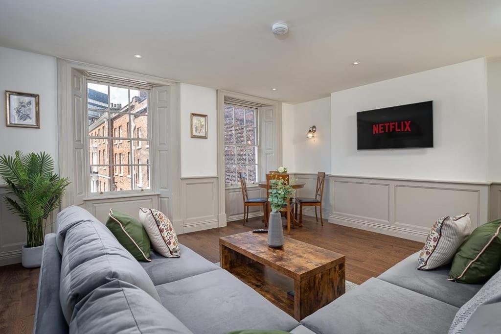 Paradise Square-Remodelled 18Th Century Apartment Sheffield Buitenkant foto
