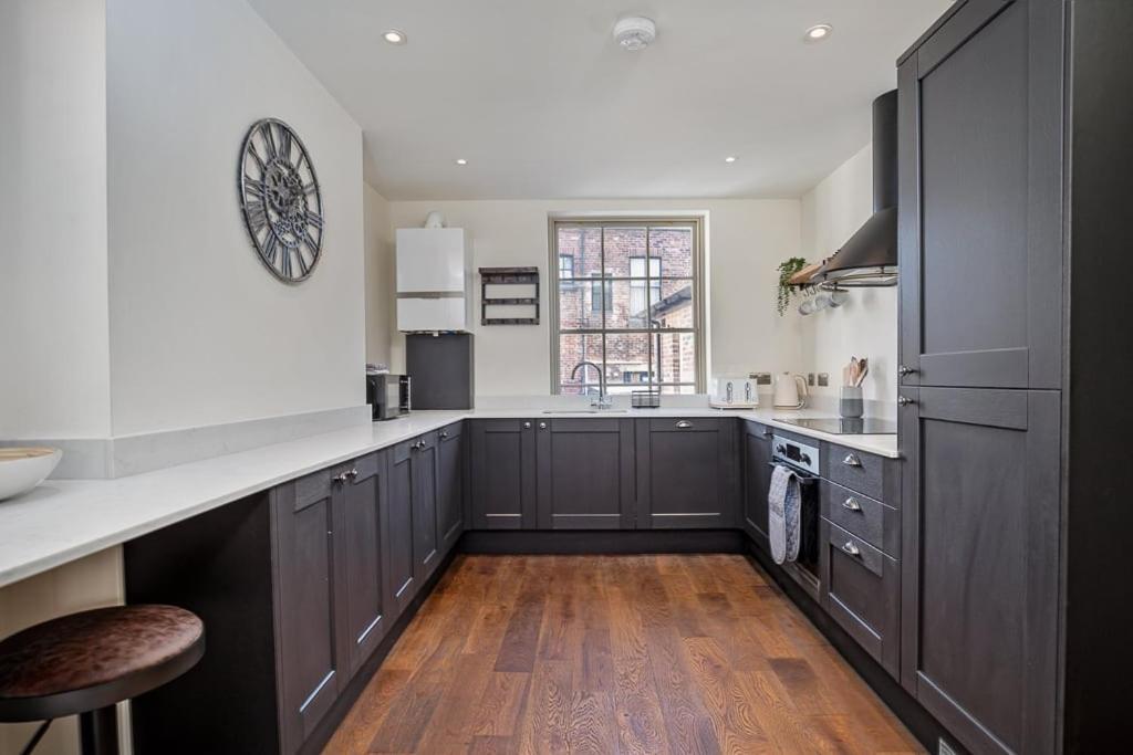 Paradise Square-Remodelled 18Th Century Apartment Sheffield Buitenkant foto